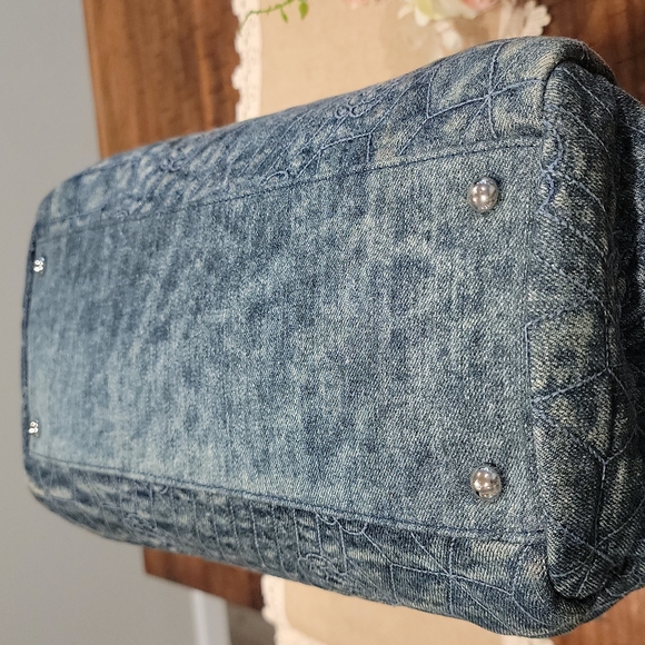 SOLD Rare & authentic CHANEL denim bag - Picture 9 of 15